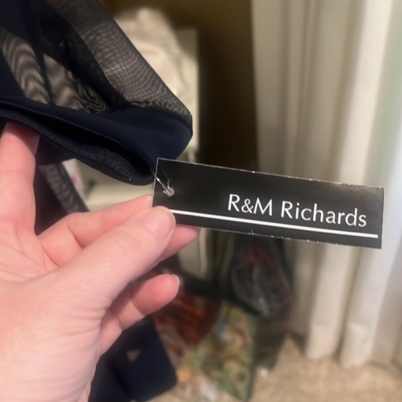 R&M Richard’s Embellished Dress and Illusion Duster Jacket Size 12 - Picture 6 of 7